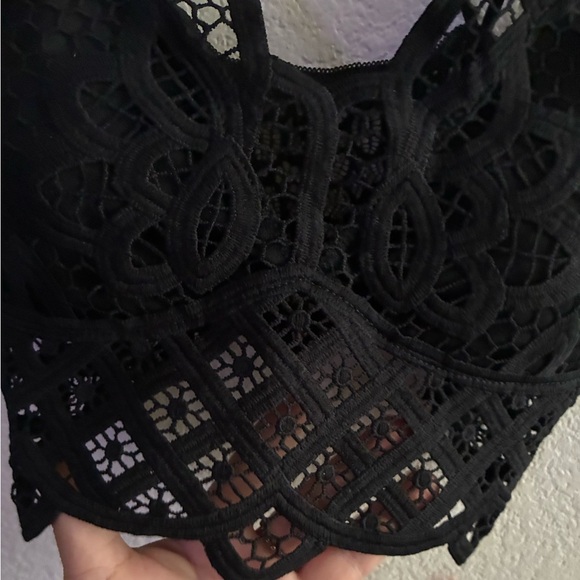 Bohemian Black Lace Cropped Bralette M - Picture 5 of 9